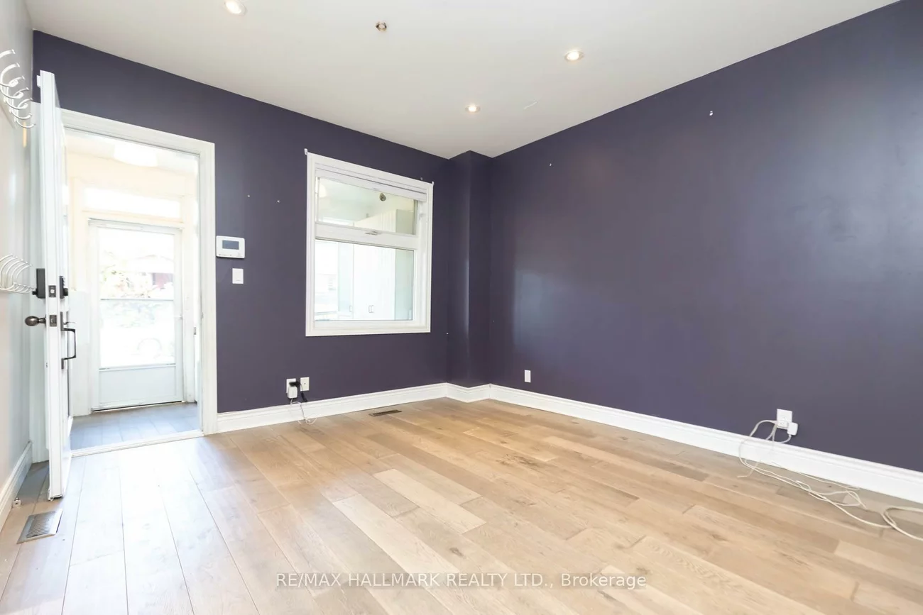 17, Mountalan, Greenwood-Coxwell, Toronto