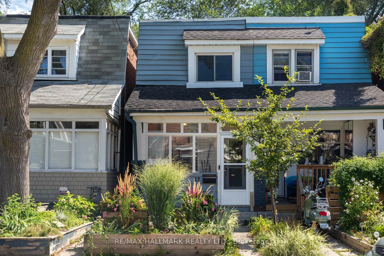 17, Mountalan, Greenwood-Coxwell, Toronto