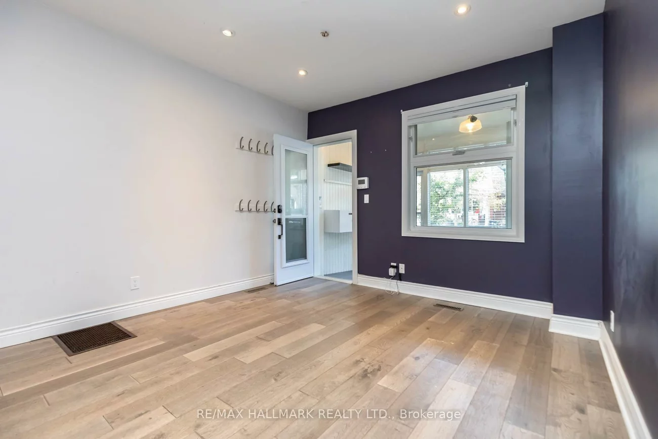 17, Mountalan, Greenwood-Coxwell, Toronto