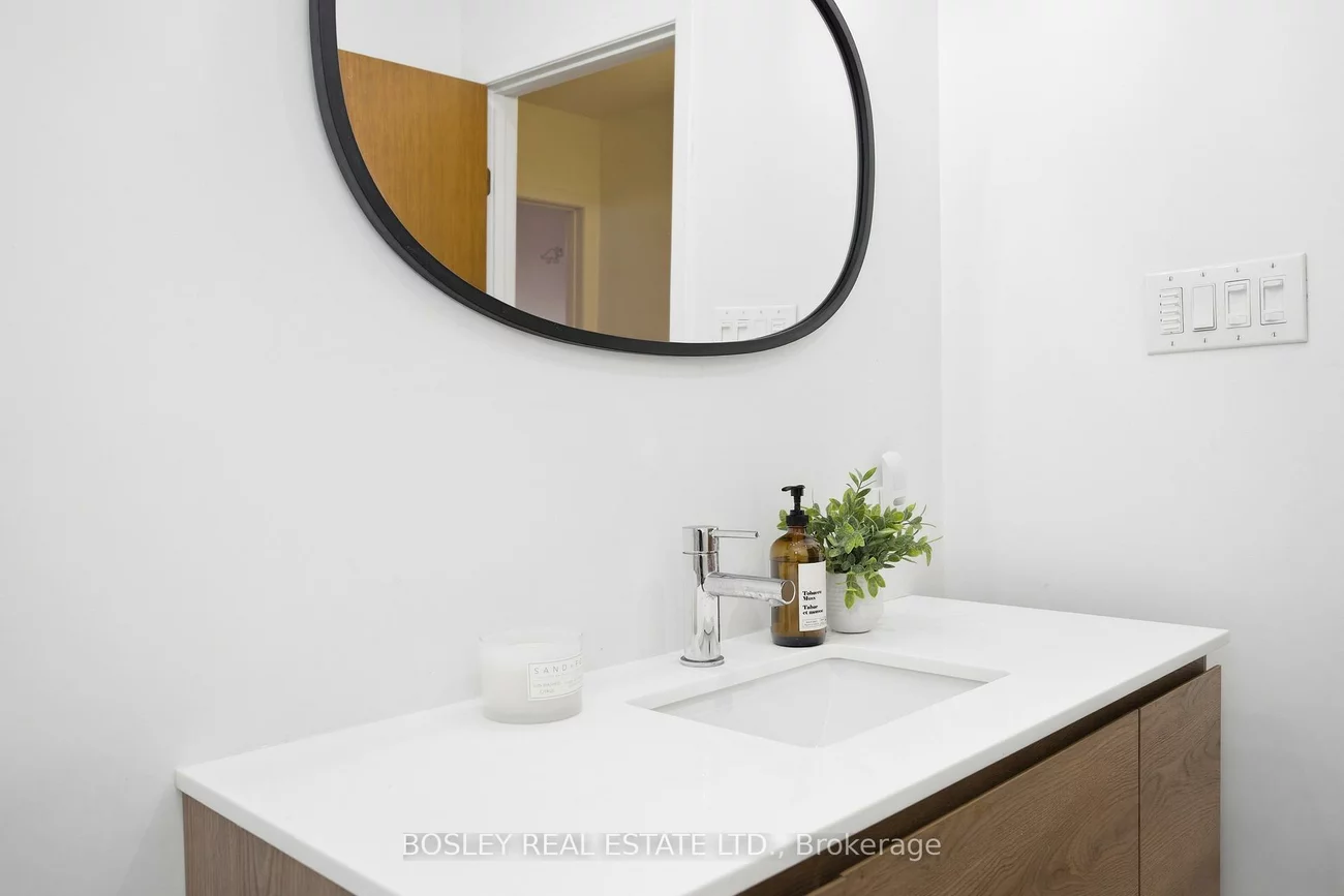 2807, St Clair, O'Connor-Parkview, Toronto