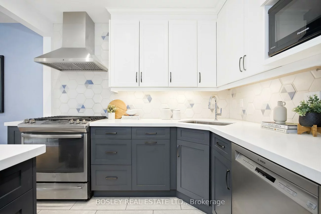 2807, St Clair, O'Connor-Parkview, Toronto