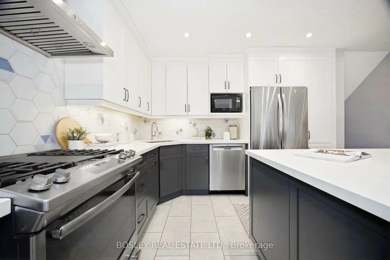 2807, St Clair, O'Connor-Parkview, Toronto