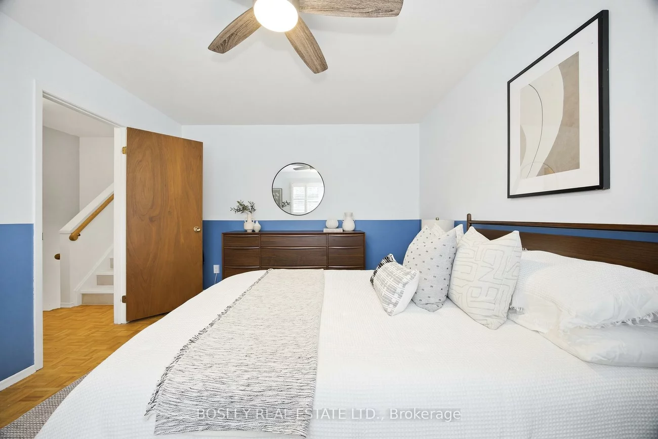 2807, St Clair, O'Connor-Parkview, Toronto