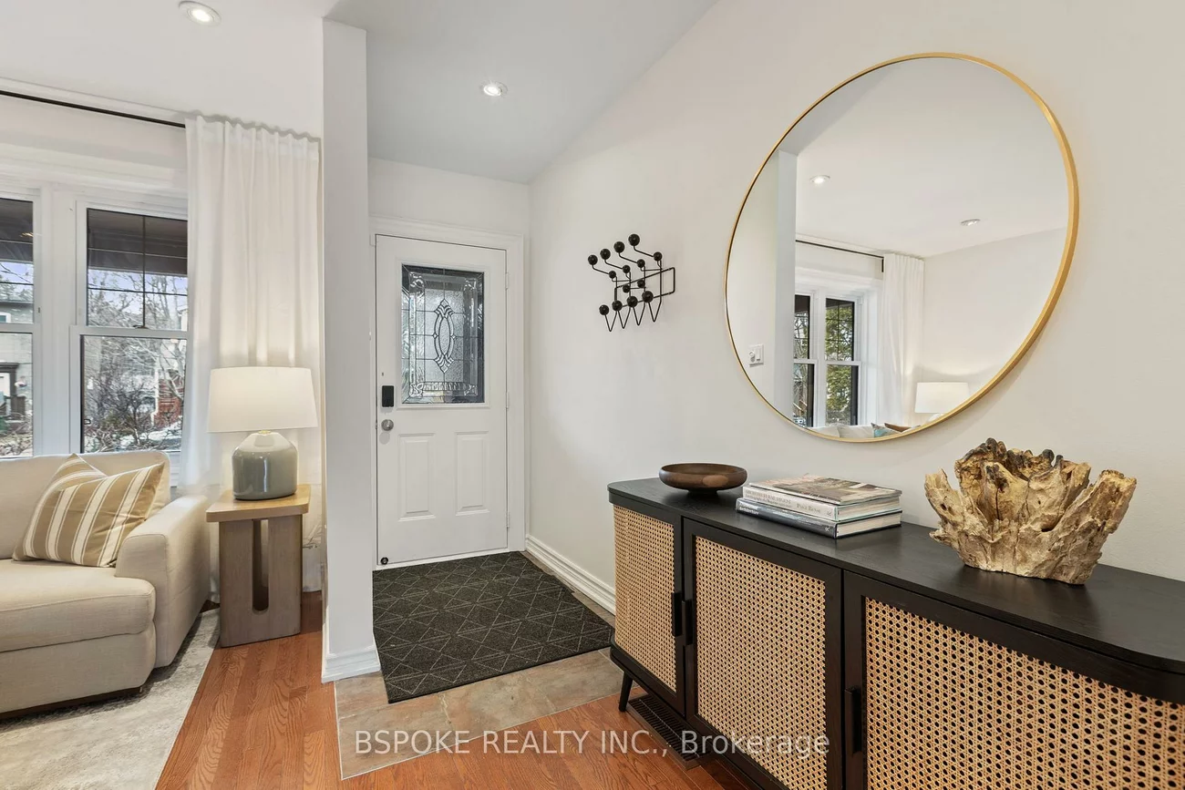 291, Gainsborough, Woodbine Corridor, Toronto