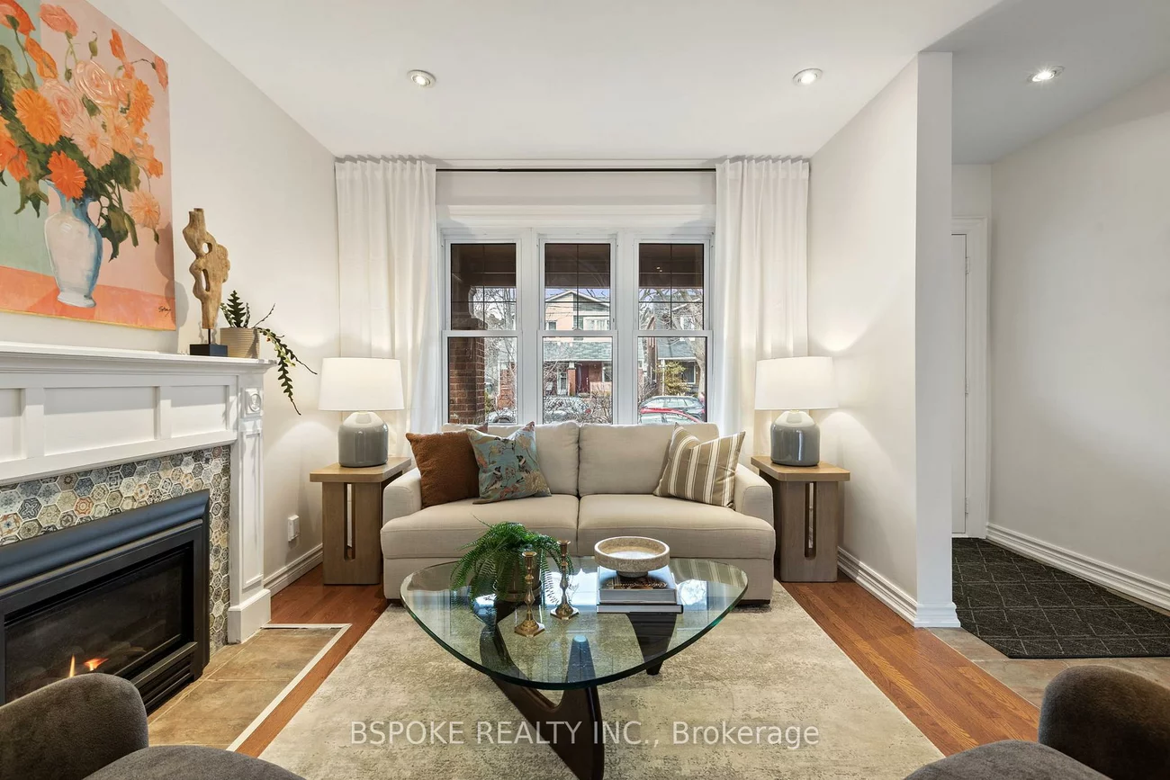 291, Gainsborough, Woodbine Corridor, Toronto