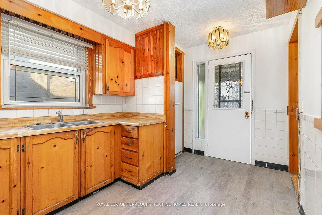 28, Lynvalley, Wexford-Maryvale, Toronto