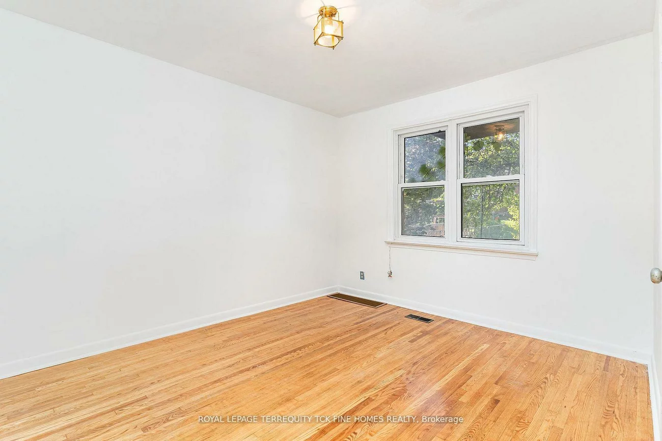 28, Lynvalley, Wexford-Maryvale, Toronto