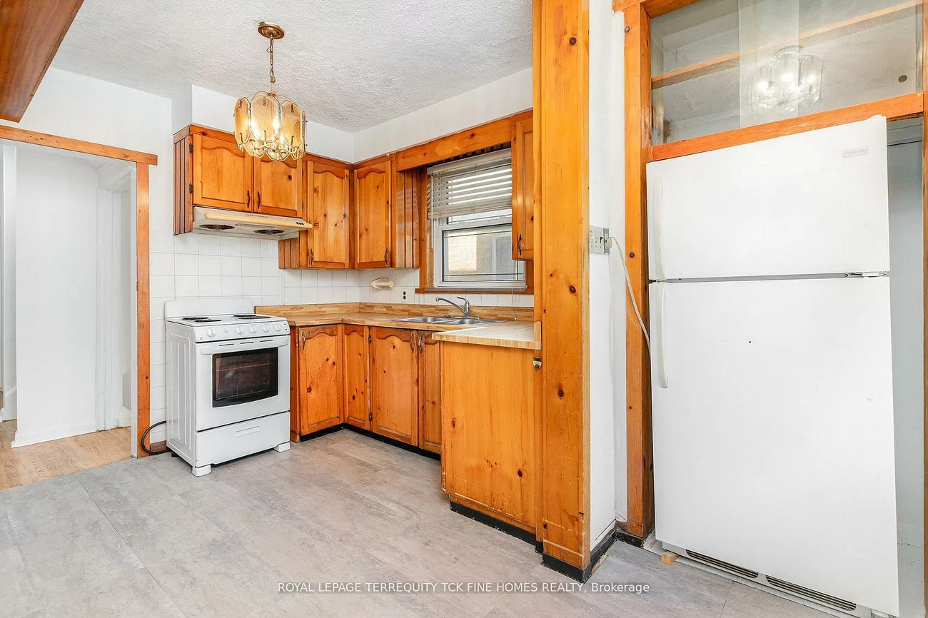 28, Lynvalley, Wexford-Maryvale, Toronto