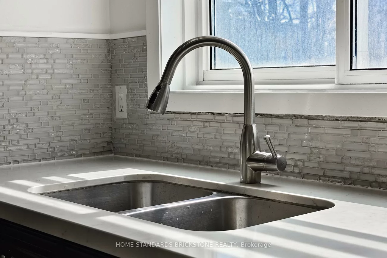 21, Pretoria, Playter Estates-Danforth, Toronto