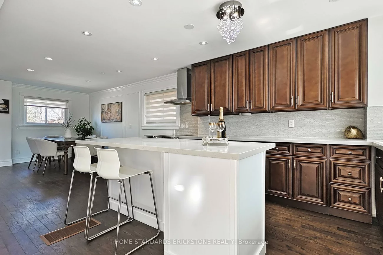 21, Pretoria, Playter Estates-Danforth, Toronto