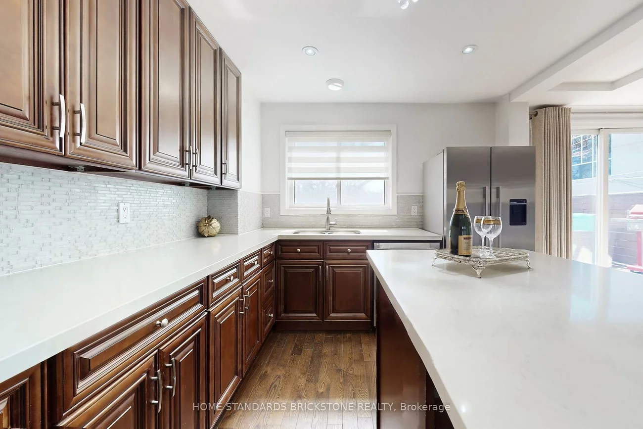 21, Pretoria, Playter Estates-Danforth, Toronto