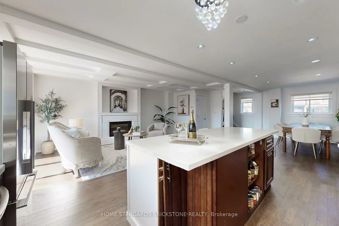 21, Pretoria, Playter Estates-Danforth, Toronto