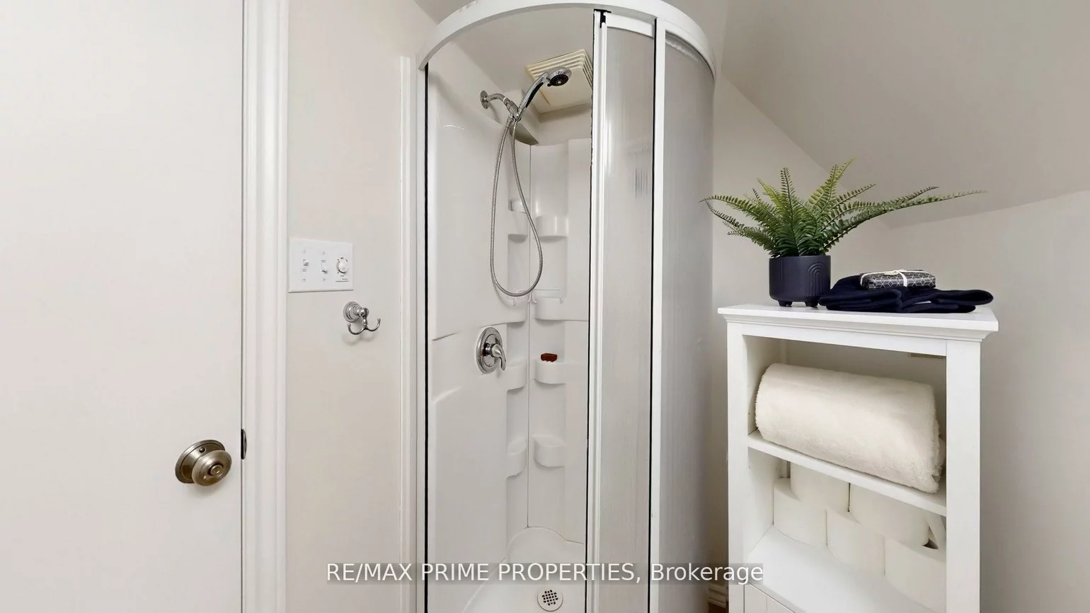 17, Tardree, Wexford-Maryvale, Toronto