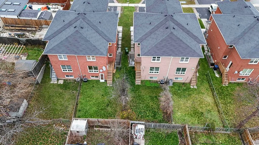 7, Lenthall, Malvern, Toronto