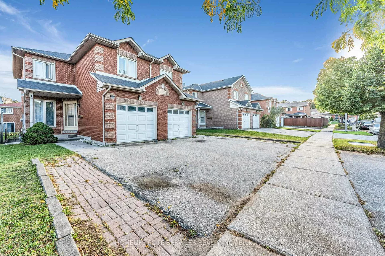 7, Lenthall, Malvern, Toronto