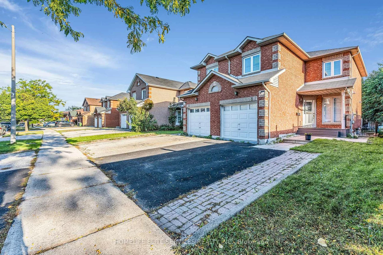 7, Lenthall, Malvern, Toronto