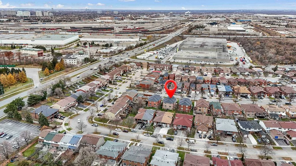 7, Lenthall, Malvern, Toronto