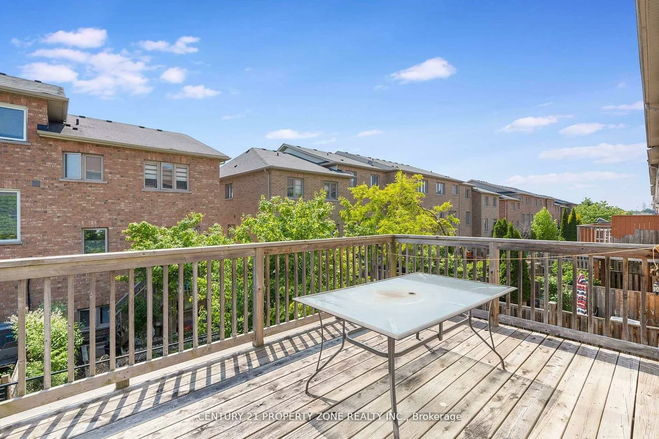 28, Seminoff, Clairlea-Birchmount, Toronto