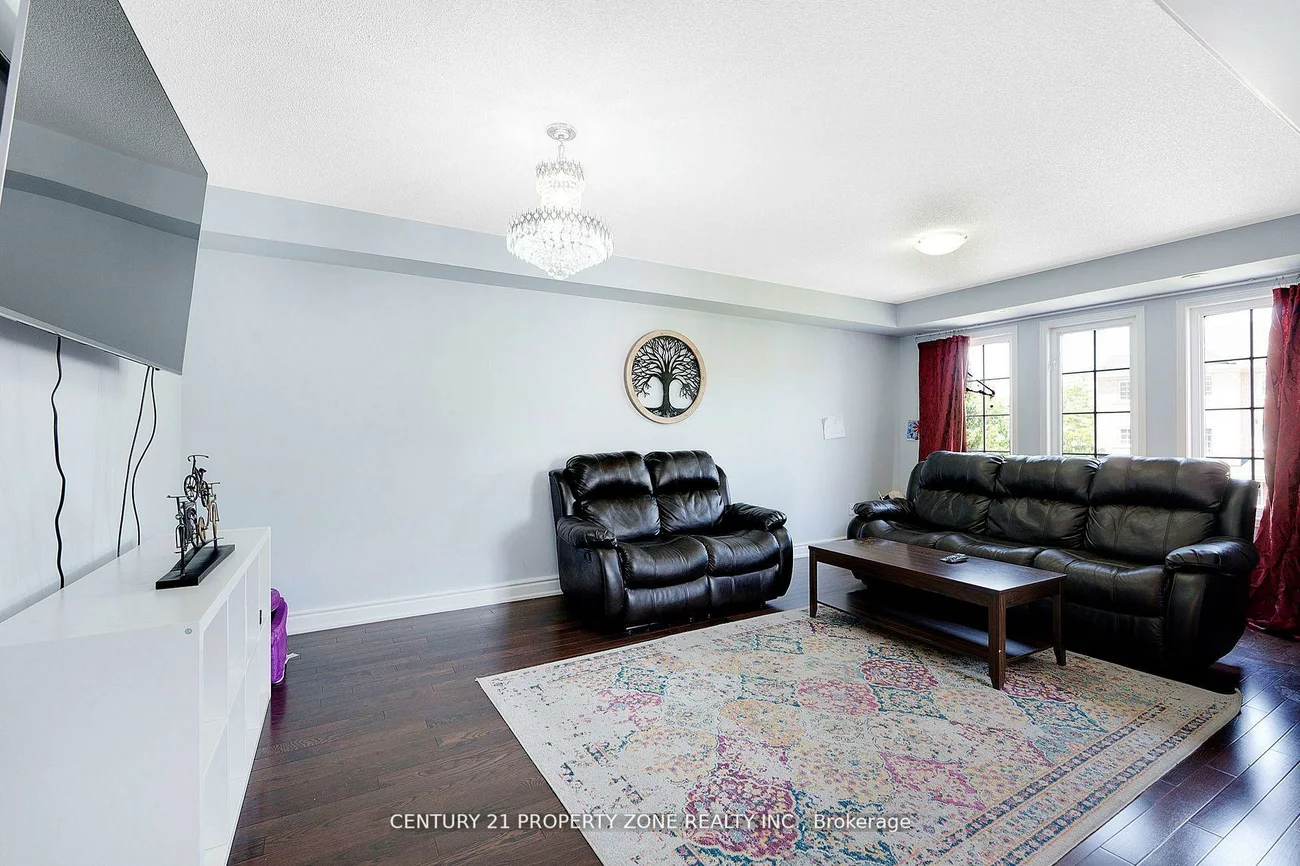 28, Seminoff, Clairlea-Birchmount, Toronto