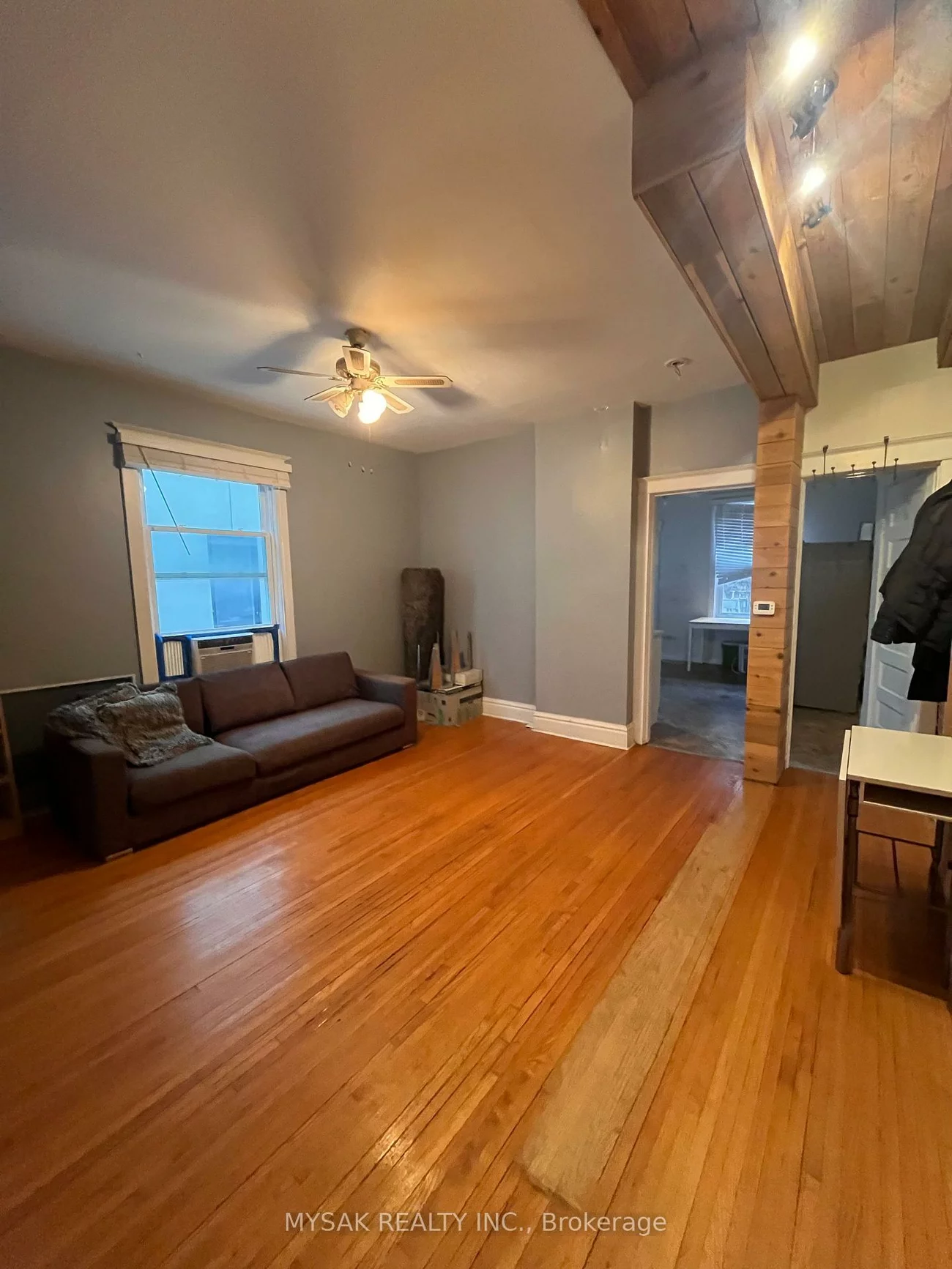 269, Sammon, Danforth Village-East York, Toronto