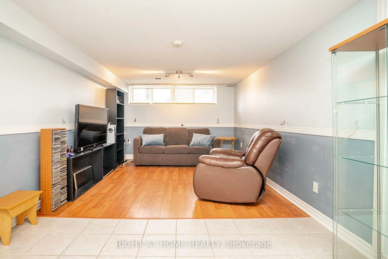 67, Torrance, Eglinton East, Toronto