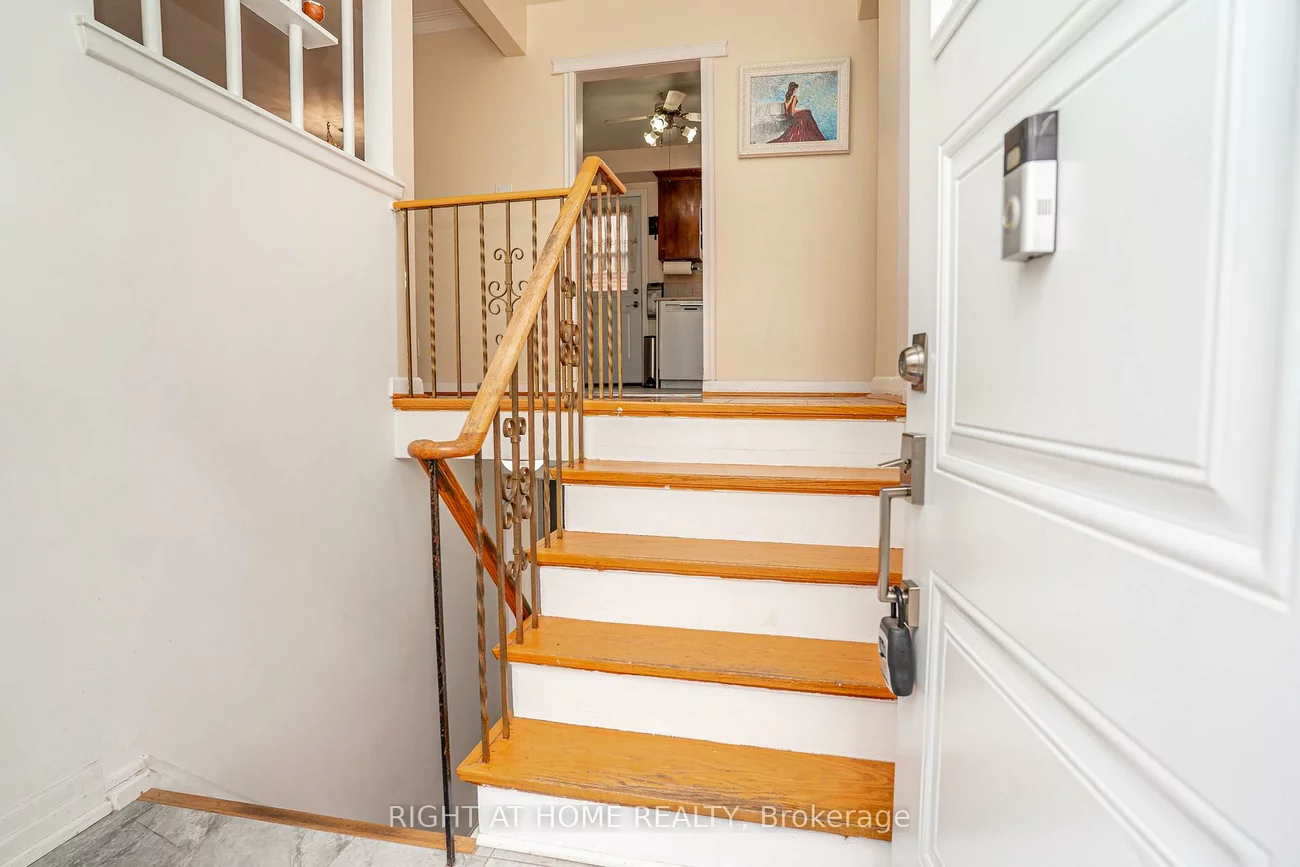 67, Torrance, Eglinton East, Toronto