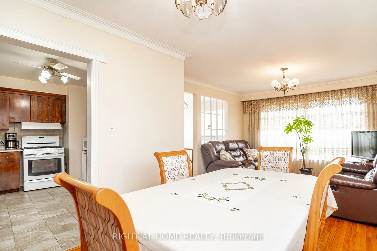 67, Torrance, Eglinton East, Toronto