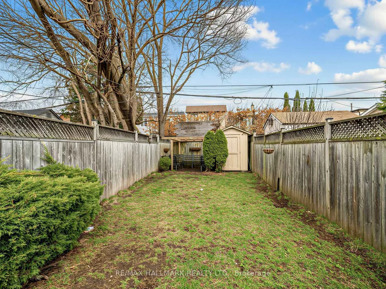 86, Mortimer, Broadview North, Toronto