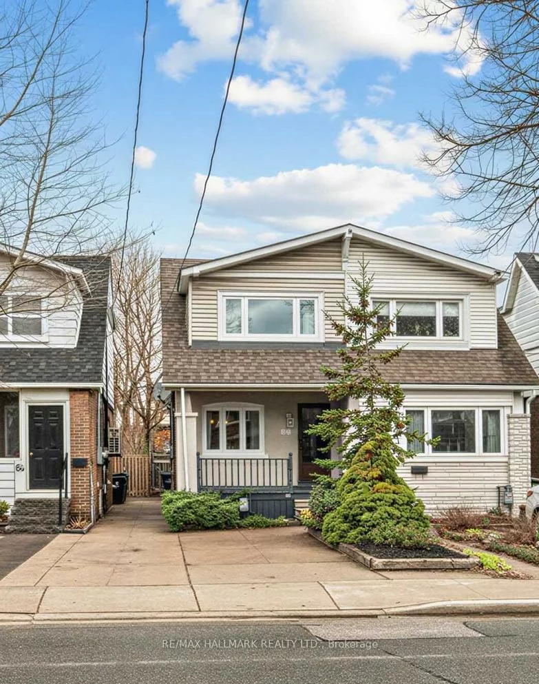 86, Mortimer, Broadview North, Toronto