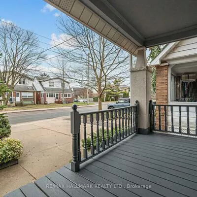 86, Mortimer, Broadview North, Toronto