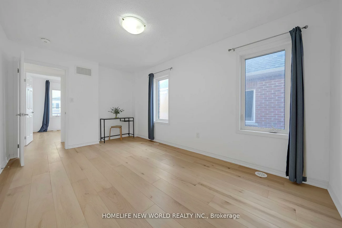 32, Fusilier, Clairlea-Birchmount, Toronto