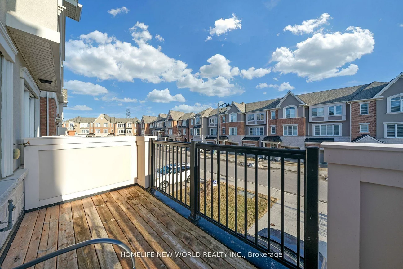 32, Fusilier, Clairlea-Birchmount, Toronto