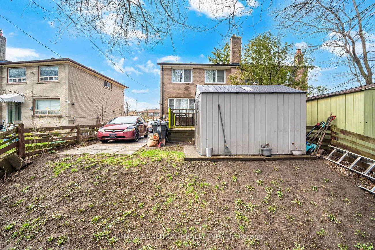 87, Overture, West Hill, Toronto