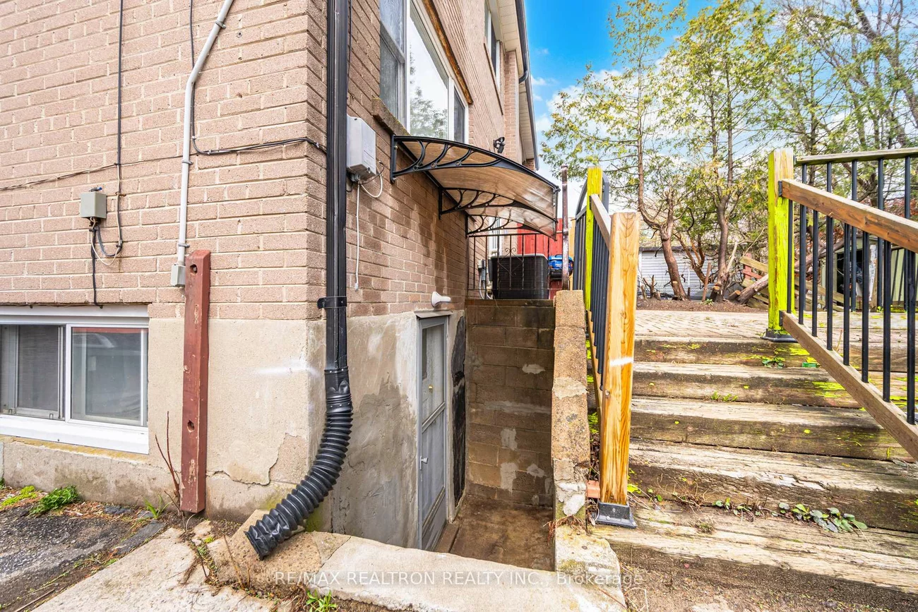 87, Overture, West Hill, Toronto