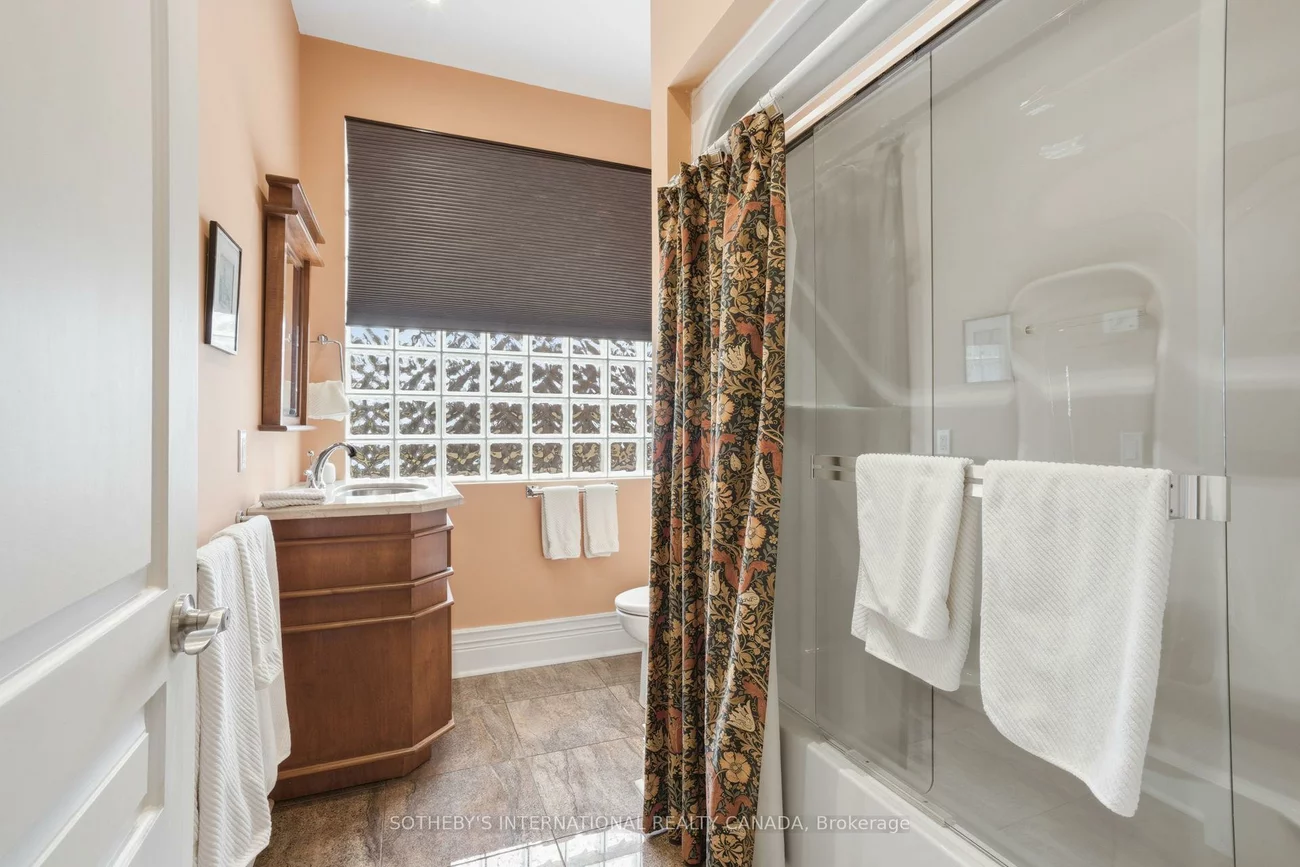 55, Pine Ridge, Cliffcrest, Toronto