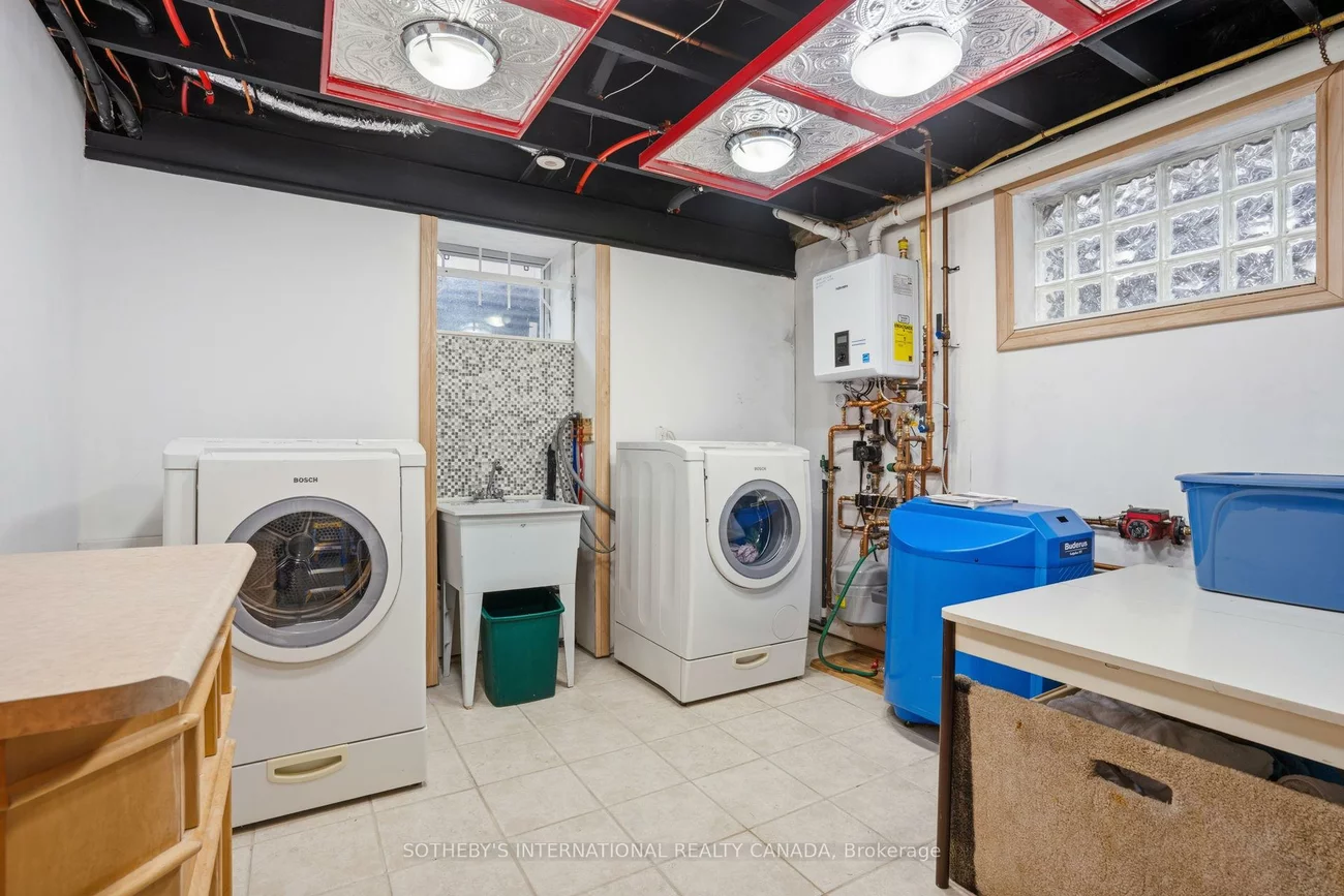 55, Pine Ridge, Cliffcrest, Toronto