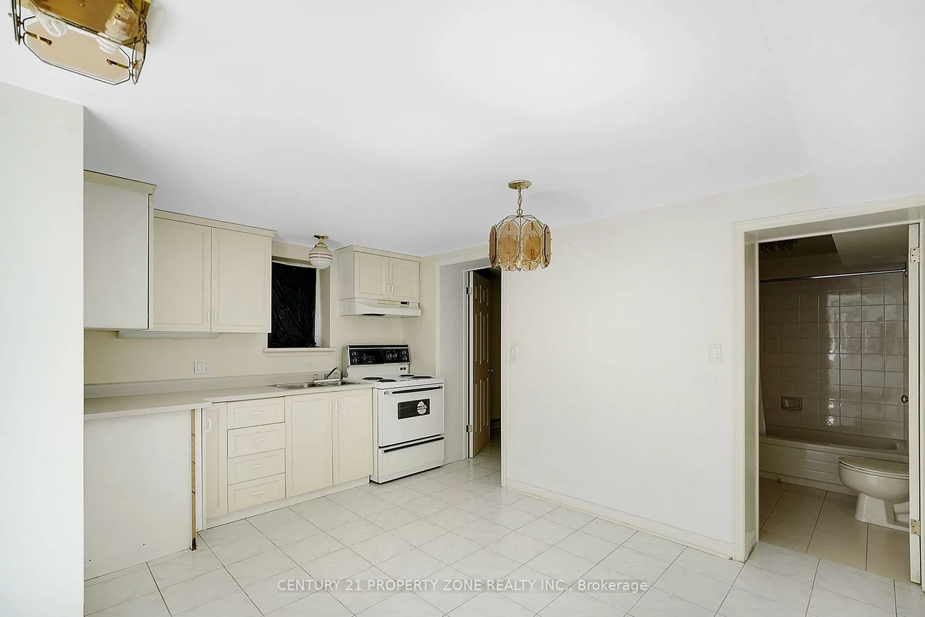 97, SPARKHALL, North Riverdale, Toronto