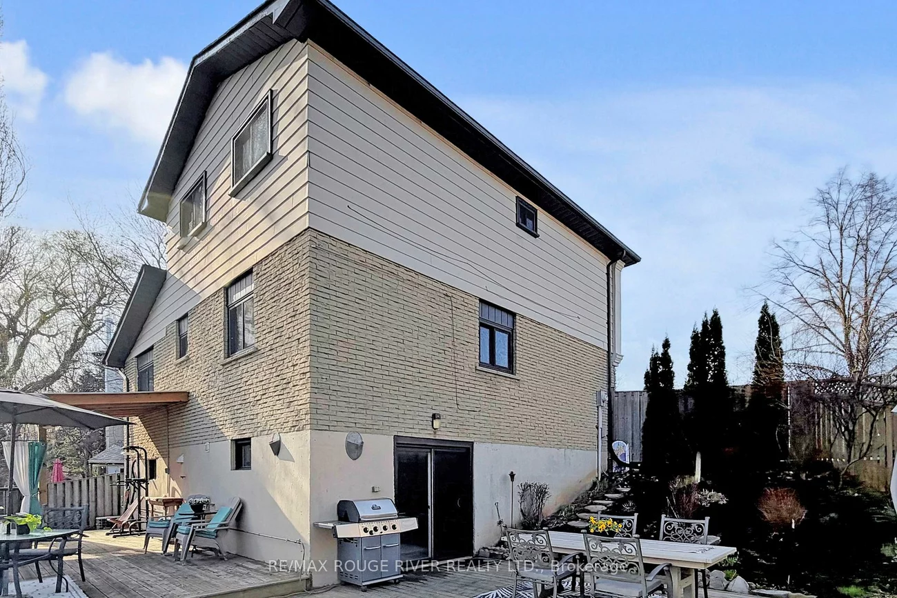 132, Beaverbrook, Rouge E10, Toronto