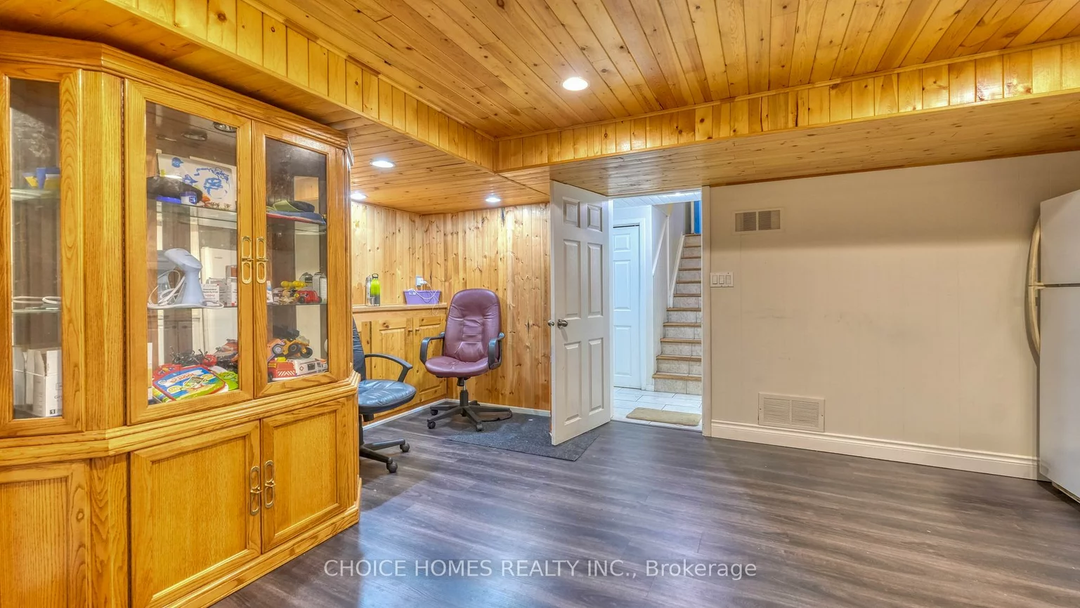 19, Landfair, Woburn, Toronto