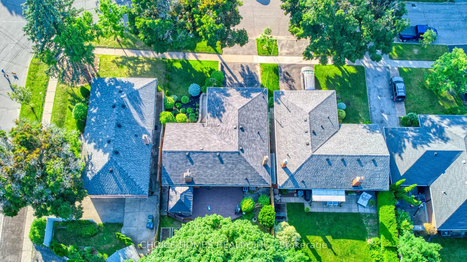 19, Landfair, Woburn, Toronto