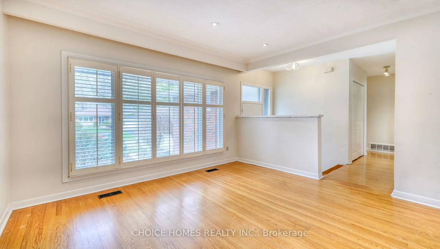 19, Landfair, Woburn, Toronto