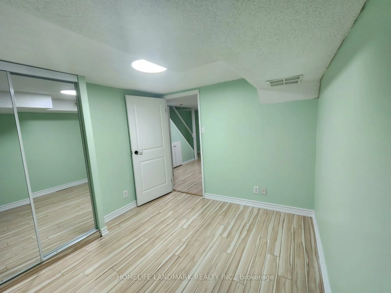 740, Kennedy, Ionview, Toronto