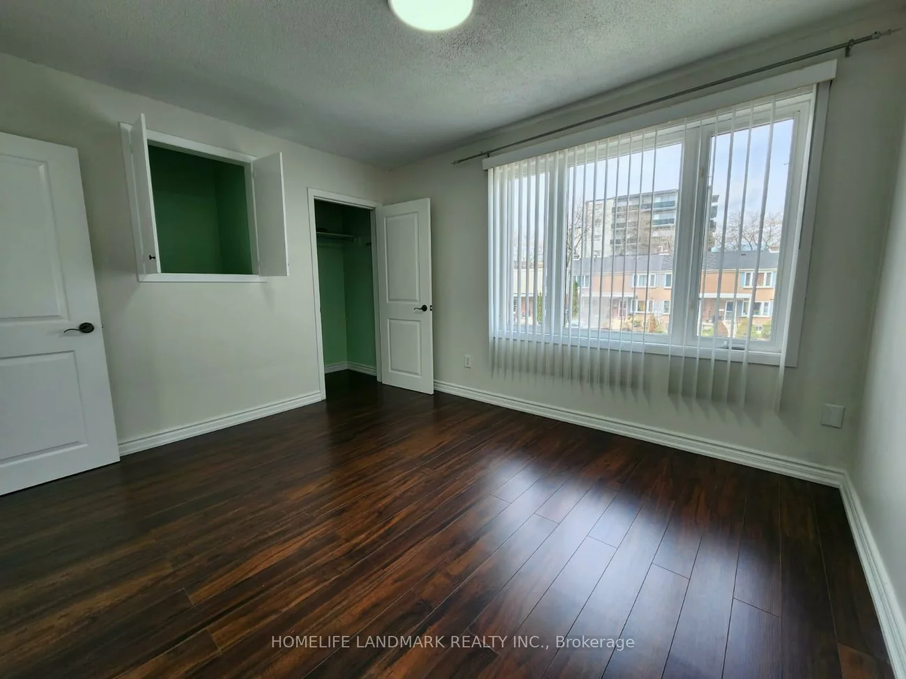 740, Kennedy, Ionview, Toronto