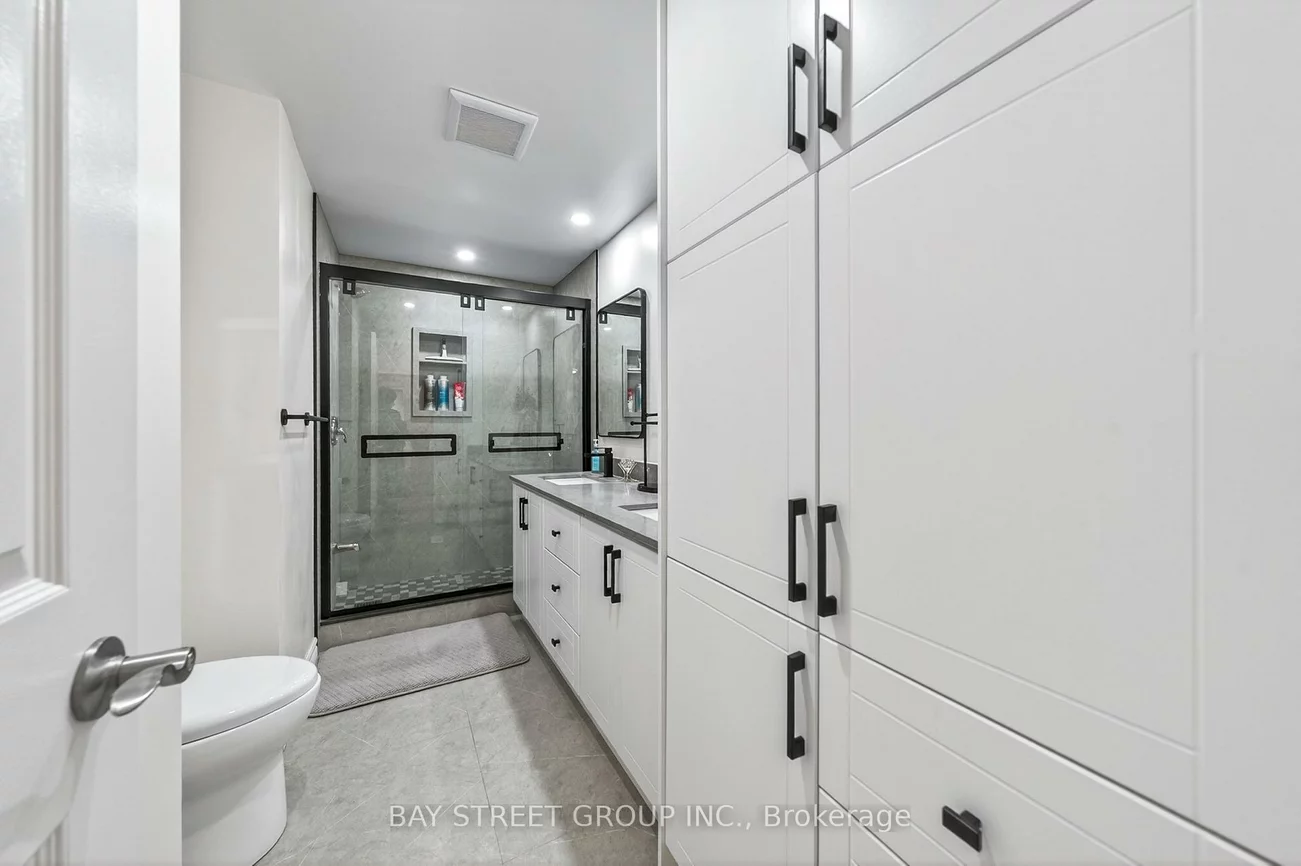 145, Sandyhook, Steeles, Toronto