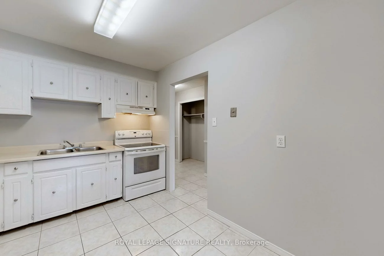 62, Valdor, Agincourt North, Toronto