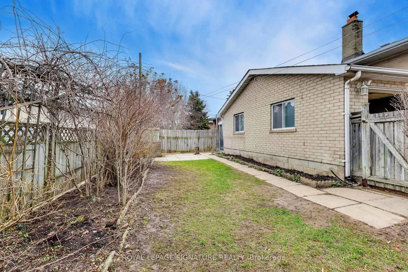 1, Charlemont, Tam O'Shanter-Sullivan, Toronto
