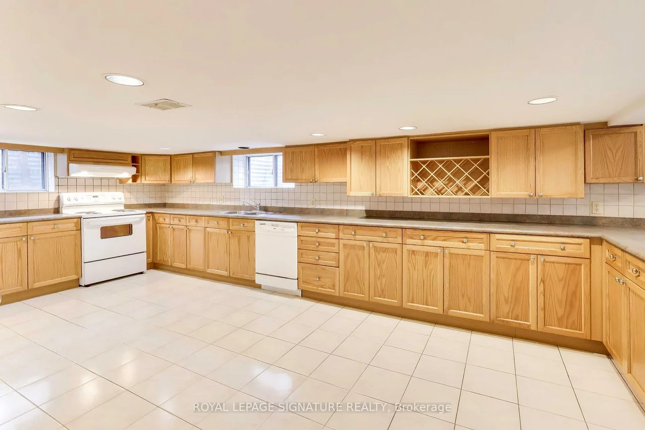 1, Charlemont, Tam O'Shanter-Sullivan, Toronto