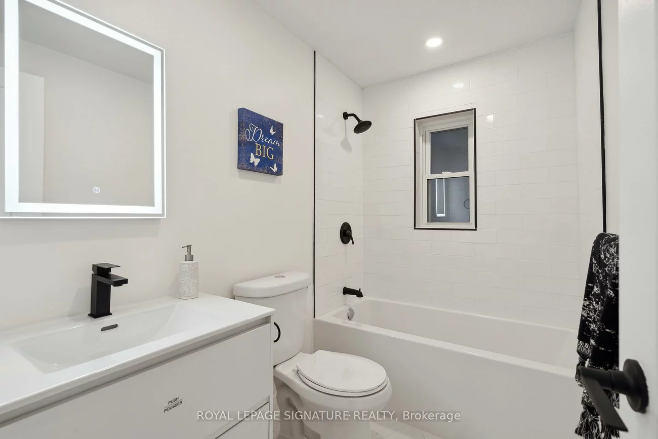 36, Tennis, North Riverdale, Toronto