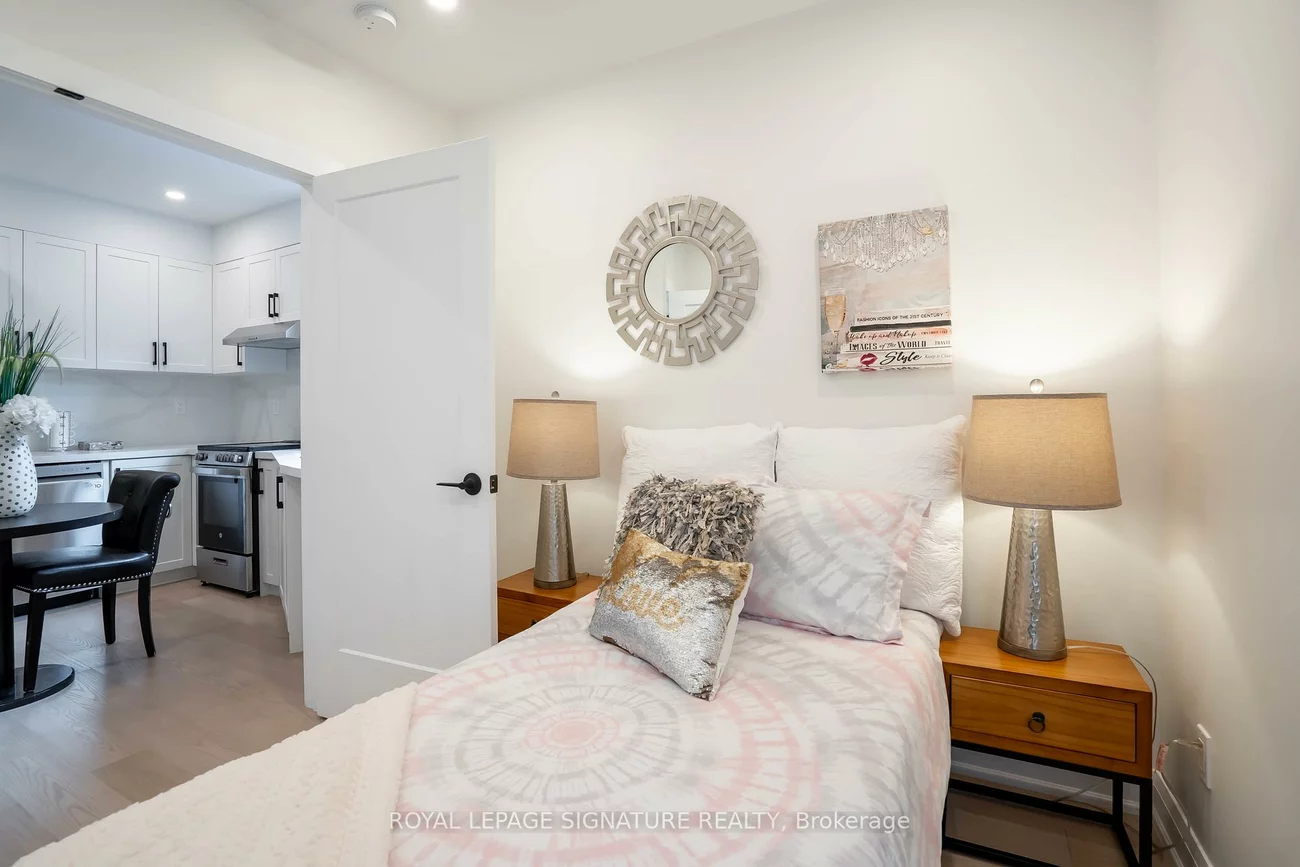 36, Tennis, North Riverdale, Toronto