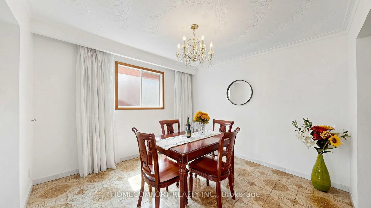 76, Barrington, Woodbine-Lumsden, Toronto